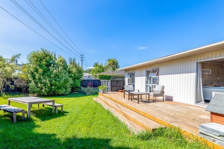 Photo of property in 12a John F Kennedy Place, Glen Eden, Auckland, 0602