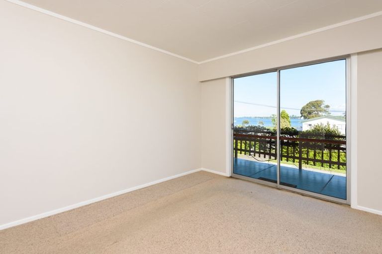 Photo of property in 27 Harbour View Road, Omokoroa, 3114