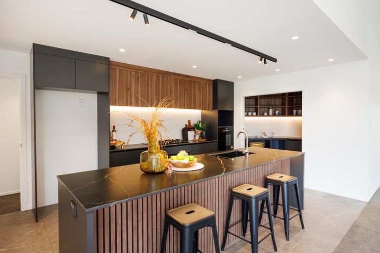 Photo of property in 26 Silicon Way, Fitzherbert, Palmerston North, 4410