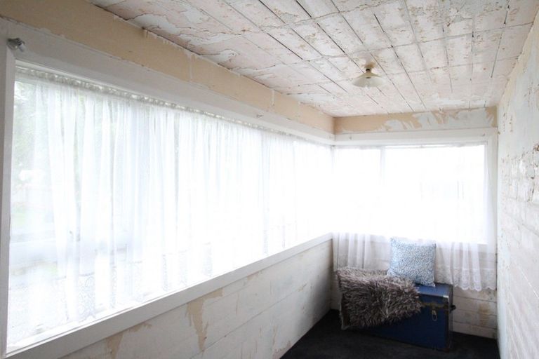 Photo of property in 49 Tyndall Street, Pahiatua, 4910