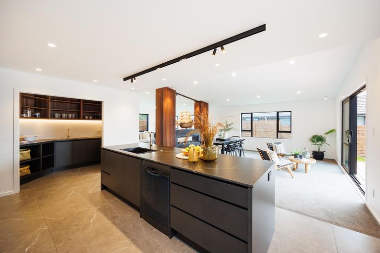 Photo of property in 26 Silicon Way, Fitzherbert, Palmerston North, 4410