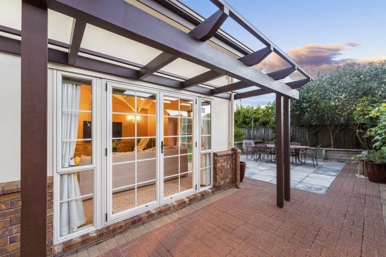 Photo of property in 42 Harvest Drive, Henderson, Auckland, 0612