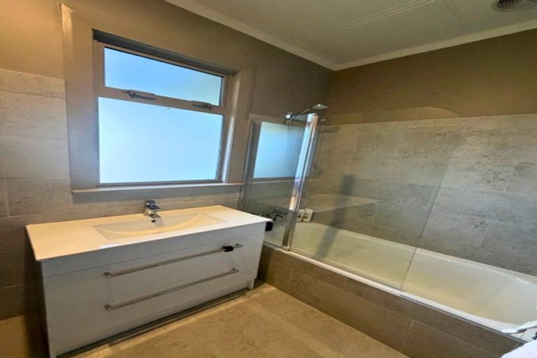 Photo of property in 21 Lincoln Street, Hampden, 9410