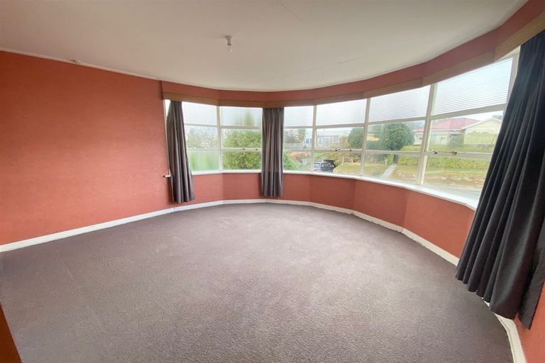 Photo of property in 6 Cossens Street, Balclutha, 9230