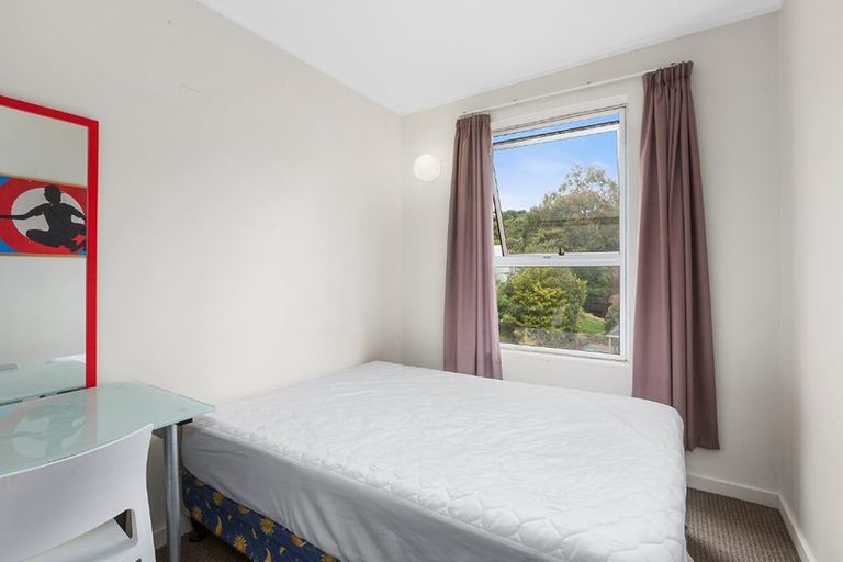 Photo of property in 102 Harbour Terrace, North Dunedin, Dunedin, 9016