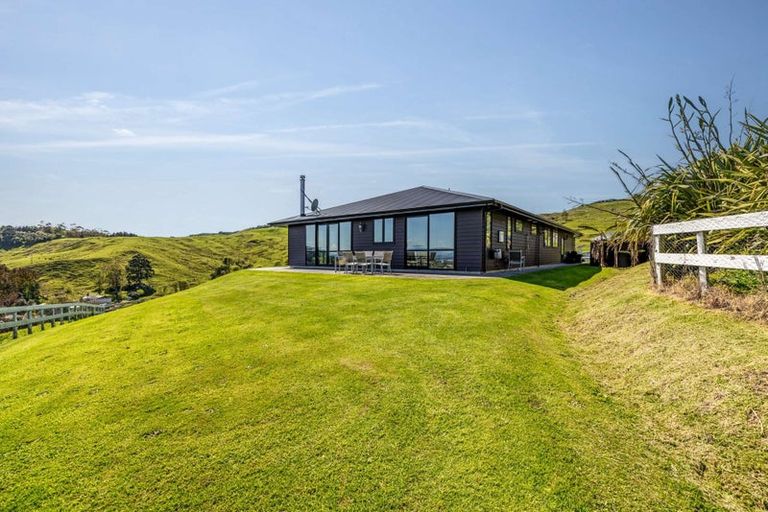Photo of property in 153 Wheatstone Road, Wainui, Gisborne, 4073