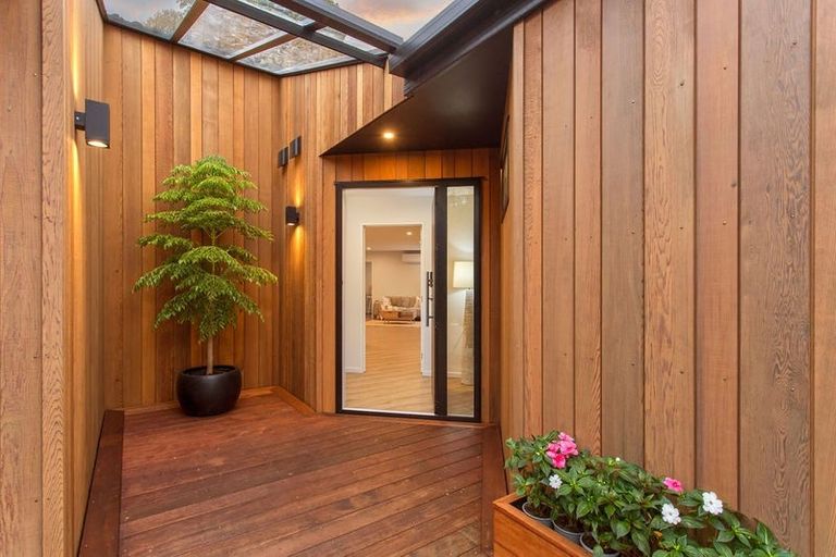 Photo of property in 16 Brookford Place, Westmorland, Christchurch, 8025