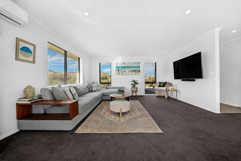 Photo of property in 13a Helenvale Crescent, Pokeno, 2402