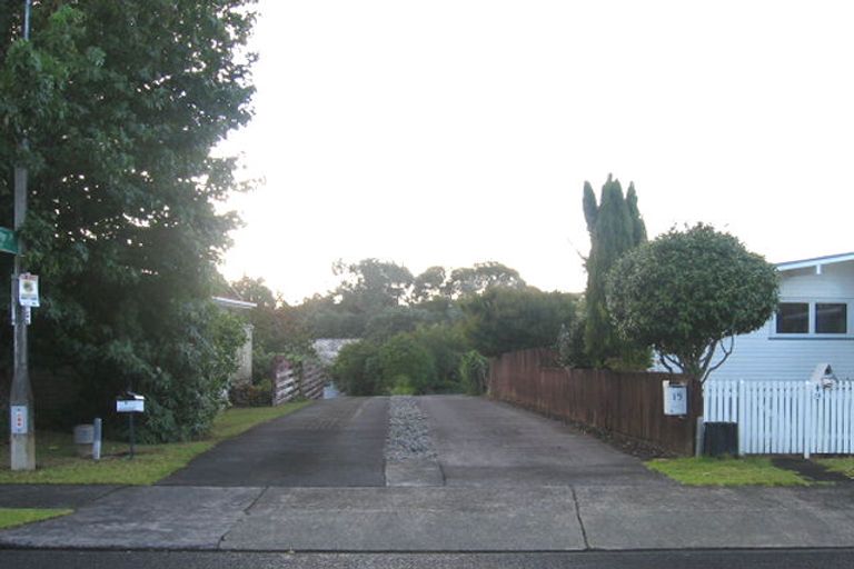 Photo of property in 15 Betsland Crescent, Hillcrest, Auckland, 0627