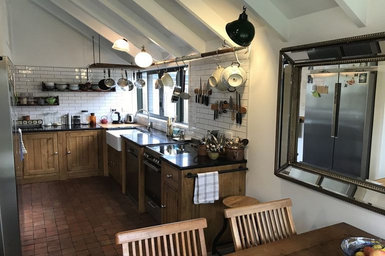 Photo of property in 69 Lipscombe Crescent, Havelock North, 4130