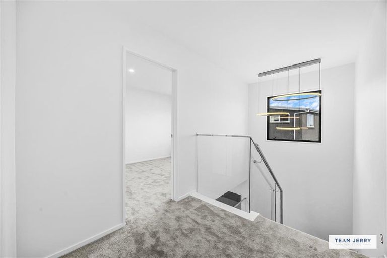 Photo of property in 339c Bucklands Beach Road, Bucklands Beach, Auckland, 2012