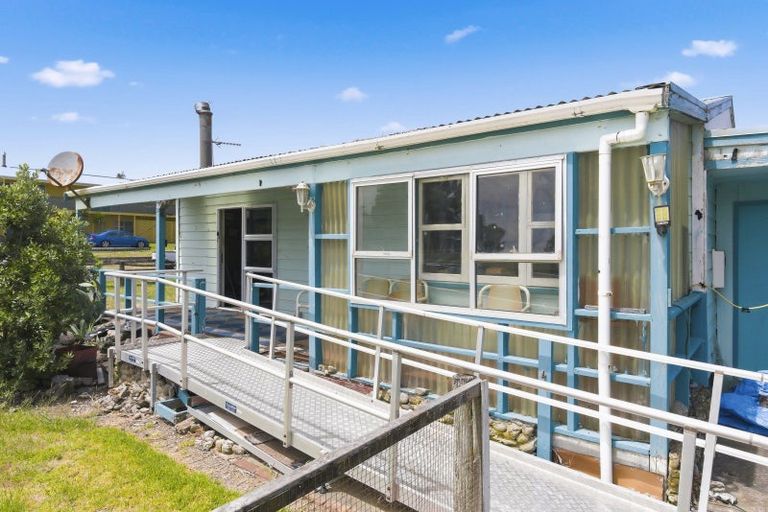 Photo of property in 7 Takitimu Street, Waitarere Beach, Levin, 5510