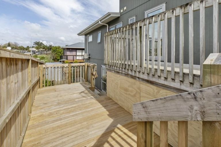 Photo of property in 5a Collingwood Road, Waiuku, 2123