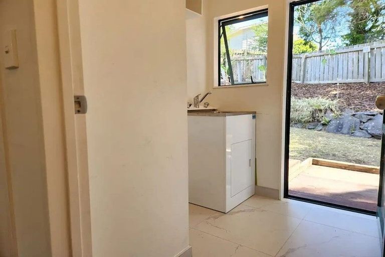 Photo of property in 51b Clayburn Road, Glen Eden, Auckland, 0602