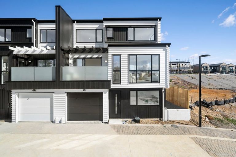 Photo of property in 50 Observation Green, Hobsonville, Auckland, 0616