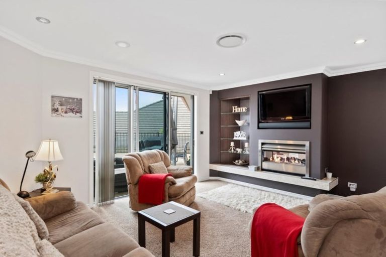 Photo of property in 48 Rexford Heights, Pyes Pa, Tauranga, 3112