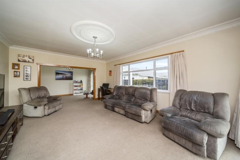 Photo of property in 4 Grant Vc Street, Hawera, 4610