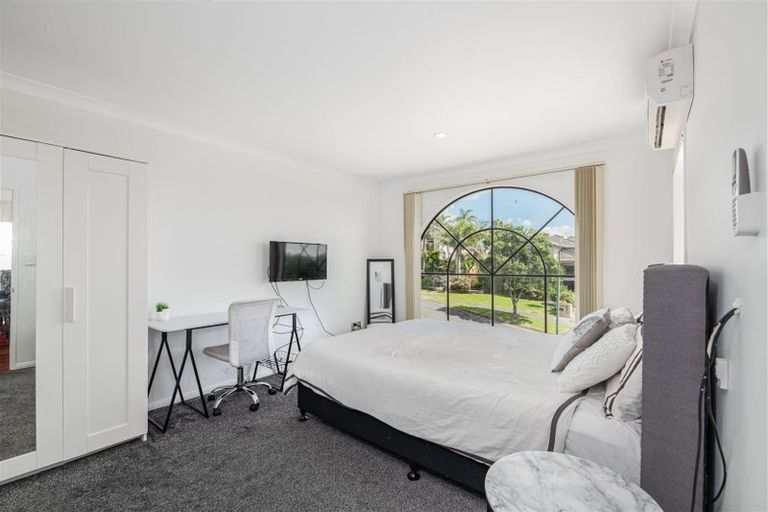 Photo of property in 76 San Valentino Drive, Henderson, Auckland, 0612