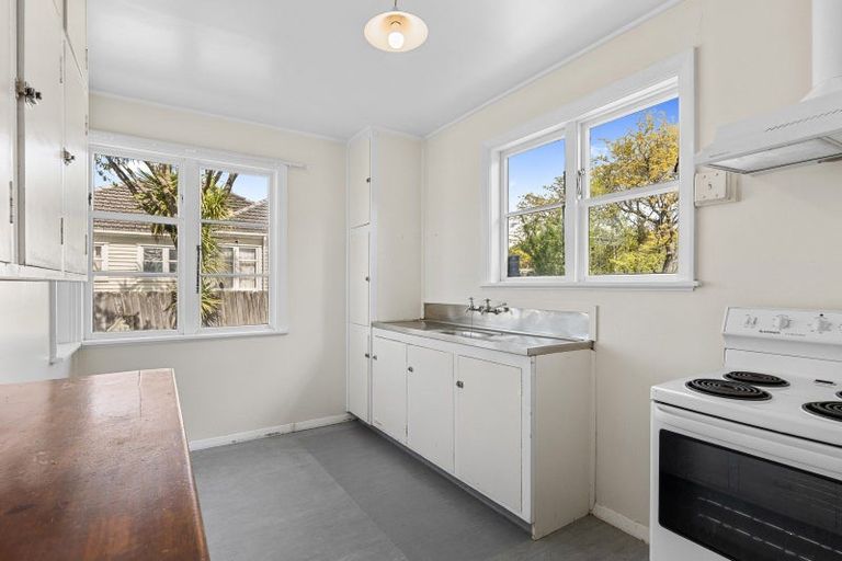 Photo of property in 13 Holcombe Place, Somerfield, Christchurch, 8024