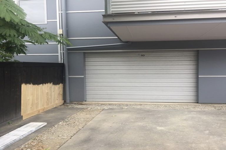 Photo of property in 10/16 Hutcheson Street, Sydenham, Christchurch, 8023