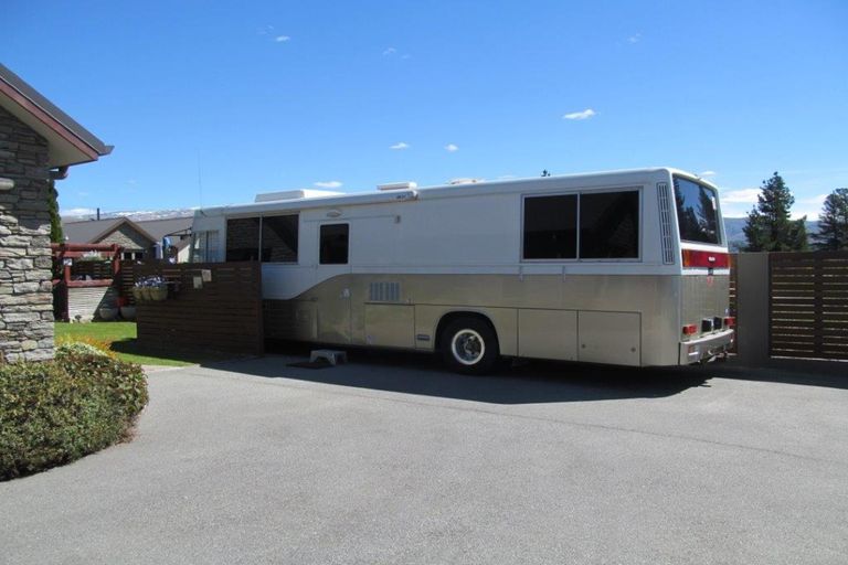 Photo of property in 35 Larch Crescent, Alexandra, 9320