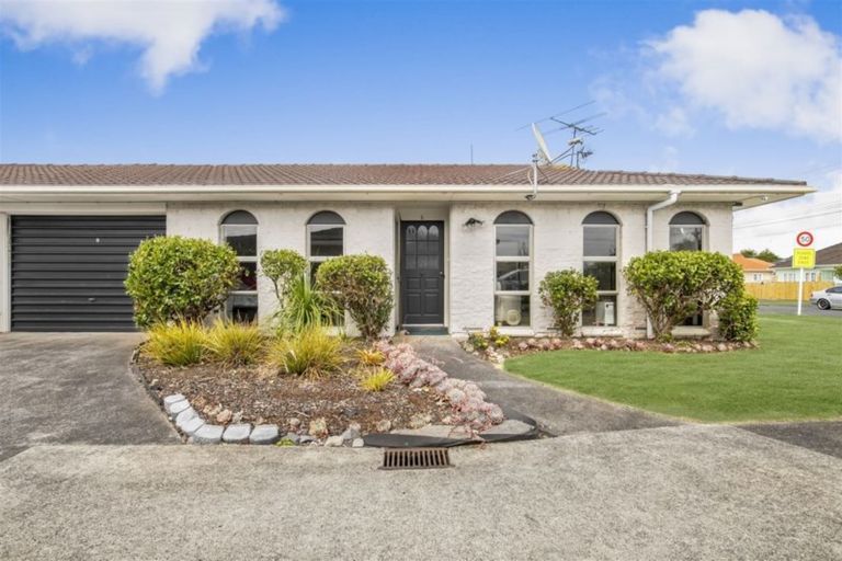 Photo of property in 6/2 Regent Street, Papatoetoe, Auckland, 2025