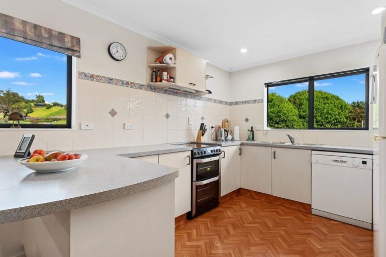 Photo of property in 61 Pelorus Street, Welcome Bay, Tauranga, 3112