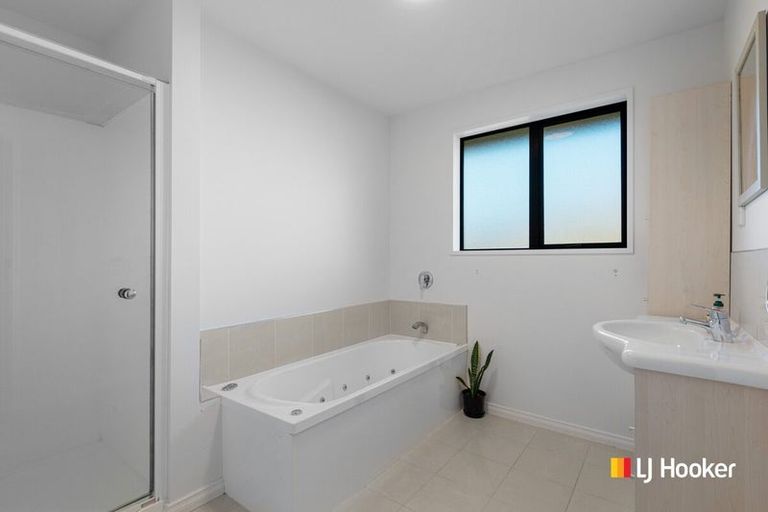 Photo of property in 1 White Hart Lane, Mosgiel, 9024