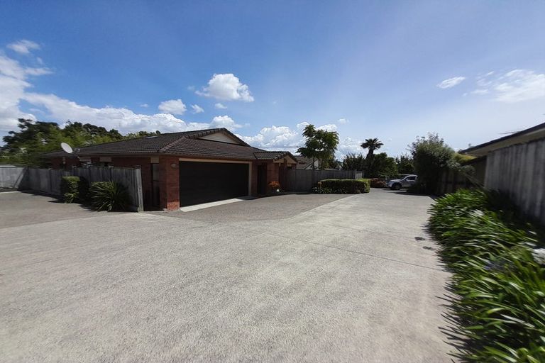 Photo of property in 52a Rodney Street, Howick, Auckland, 2014