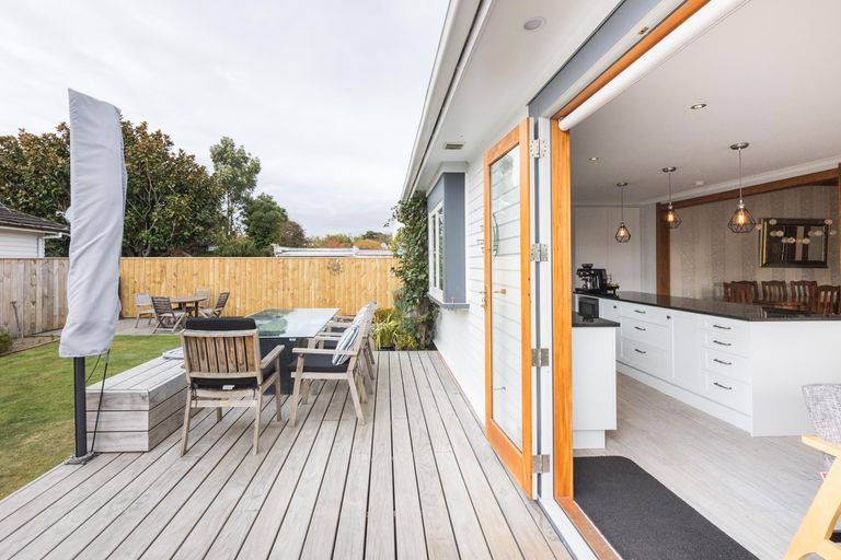 Photo of property in 61 Roy Street, Palmerston North, 4410