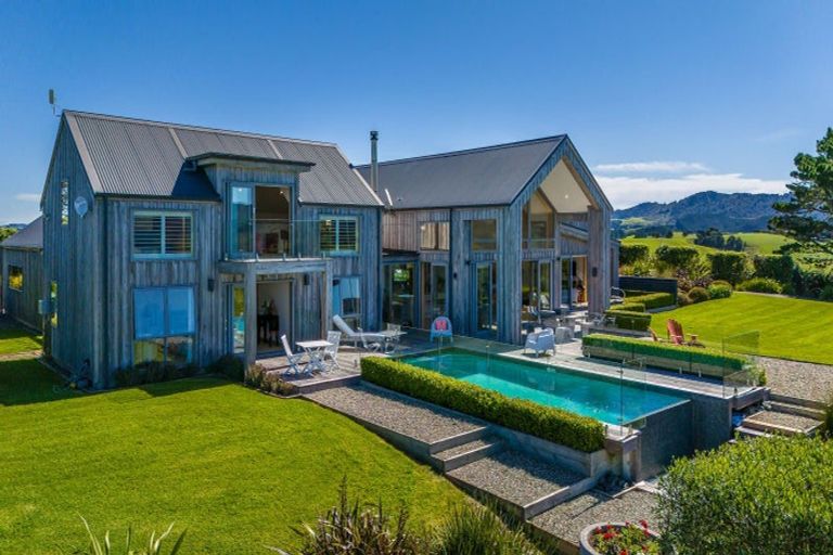 Photo of property in 11 Tamahunga Drive, Matakana, Warkworth, 0985