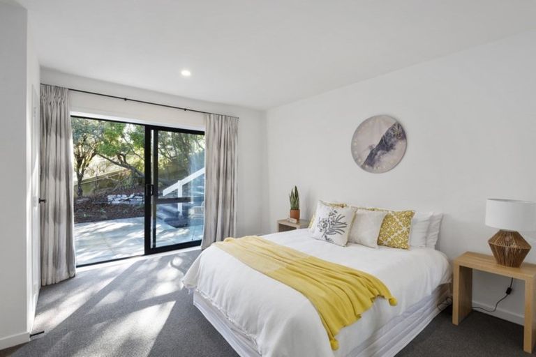 Photo of property in 126 Dyers Pass Road, Cashmere, Christchurch, 8022