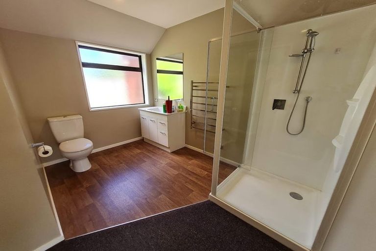 Photo of property in 4 Regalwood Close, Parklands, Christchurch, 8083