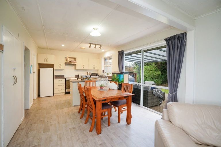 Photo of property in 106 Dunlop Street, Wallacetown, 9816