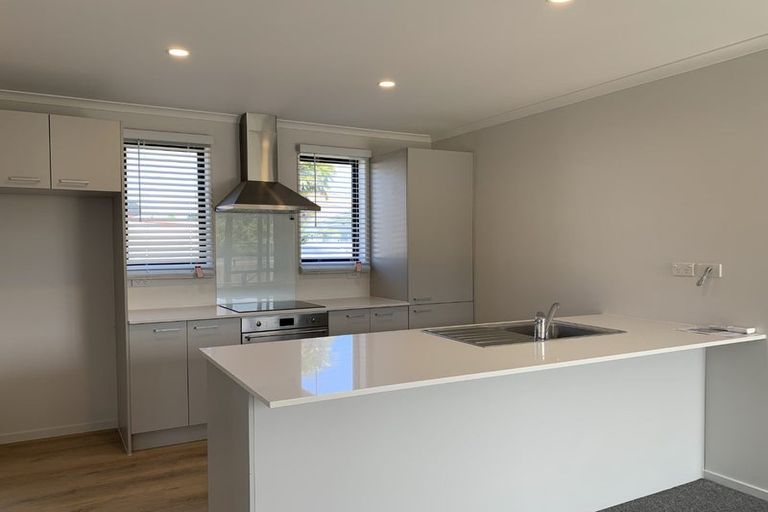 Photo of property in 10c Rosier Road, Glen Eden, Auckland, 0602