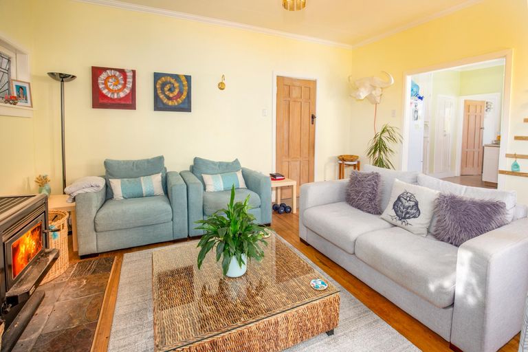 Photo of property in 1218 Great South Road, Runciman, Drury, 2578