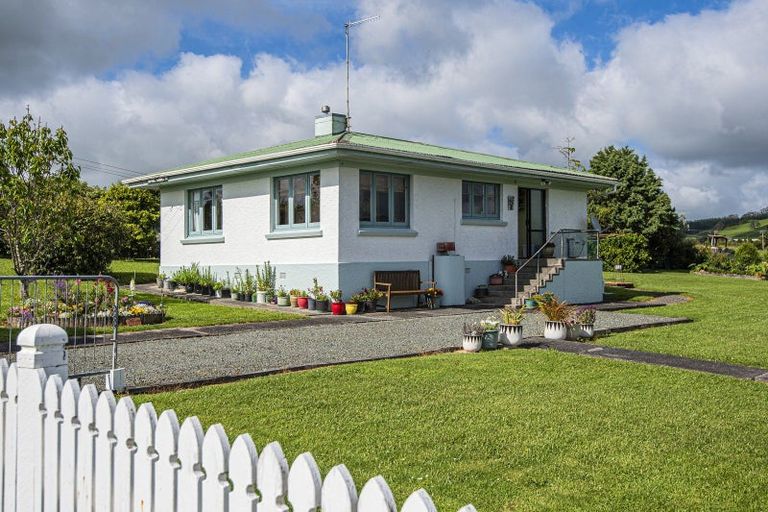 Photo of property in Swamp Road, Mareretu, Paparoa, 0571