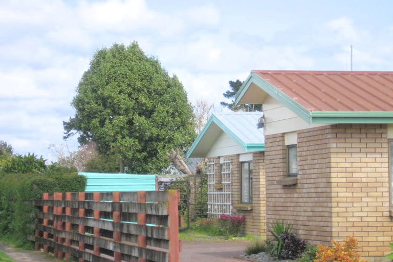 Photo of property in 2/104 Gloucester Road, Mount Maunganui, 3116