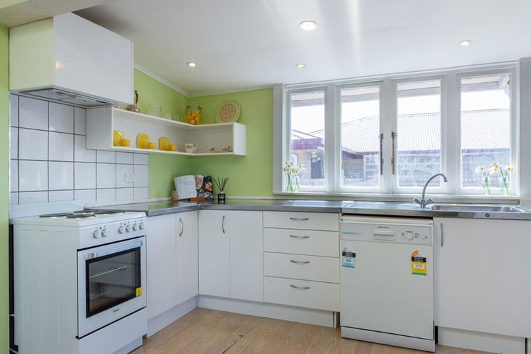 Photo of property in 12 Parker Street, Mayfield, Blenheim, 7201