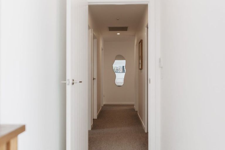 Photo of property in 72 Waipunahau Road, Waikanae, 5036