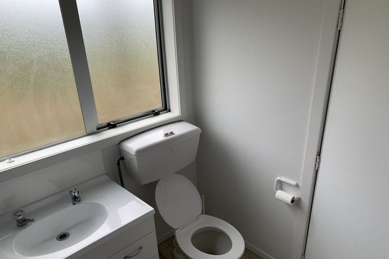 Photo of property in 74 Montreal Grove, Kingston, Wellington, 6021