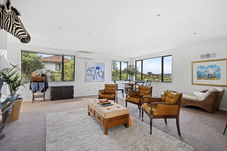 Photo of property in 79 Percy Dyett Drive, Karori, Wellington, 6012