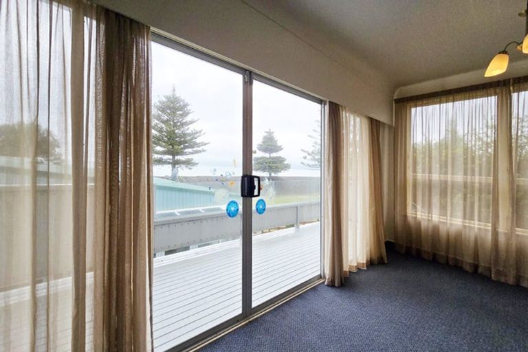 Photo of property in 9a Charles Street, Westshore, Napier, 4110