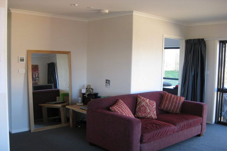 Photo of property in 14 Kilkelly Avenue, Pinehill, Auckland, 0632