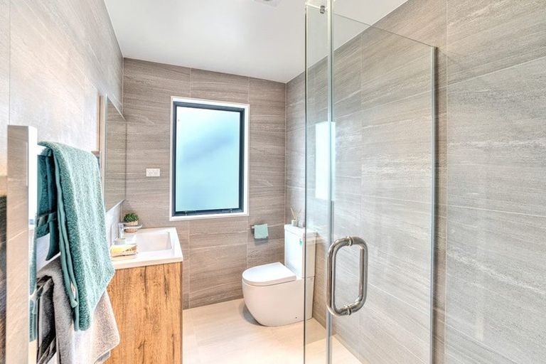 Photo of property in 33 Biokovo Street, Massey, 0614