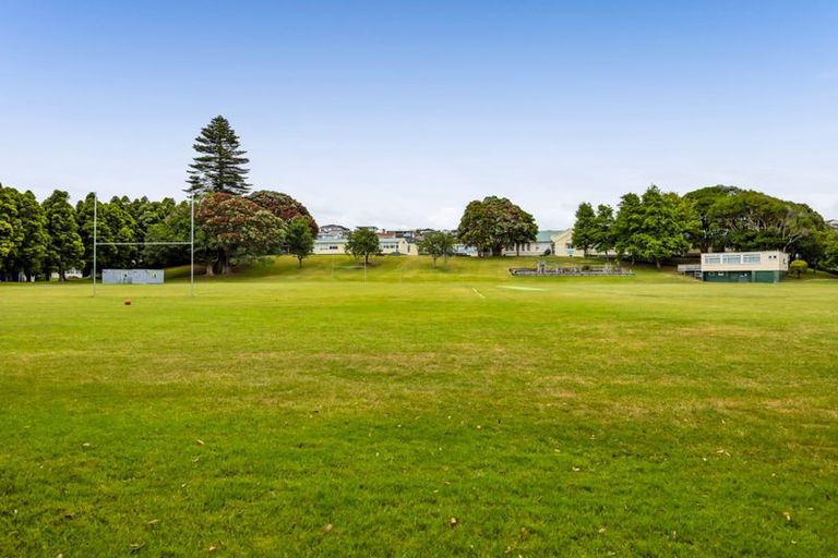 Photo of property in 425 Saint Aubyn Street, Lynmouth, New Plymouth, 4310