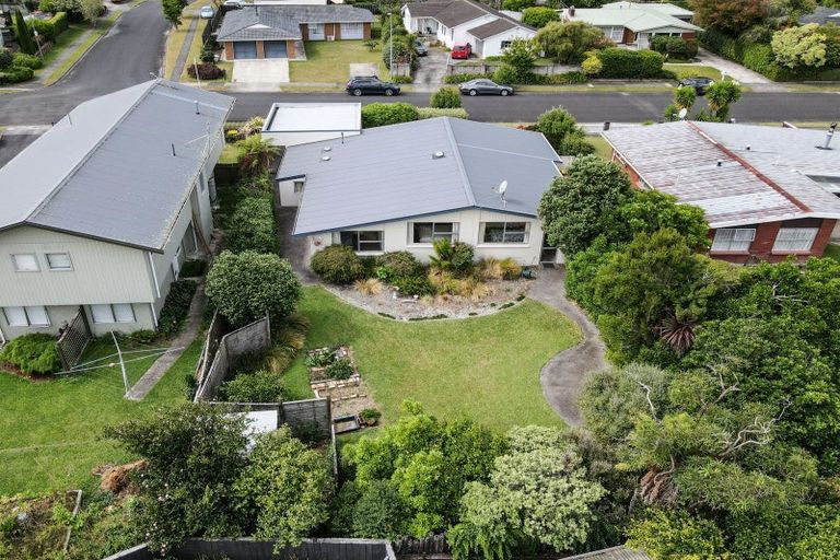 Photo of property in 15 Bernard Street, Chedworth, Hamilton, 3210