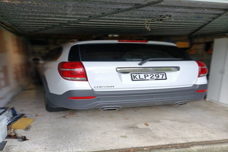 Photo of property in 1/63 Chartwell Avenue, Glenfield, Auckland, 0629