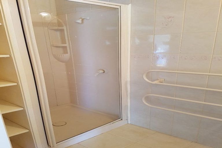 Photo of property in 5 Waiteata Road, Kelburn, Wellington, 6012