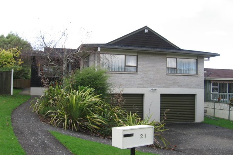 Photo of property in 21 Amante Crescent, Mairangi Bay, Auckland, 0630